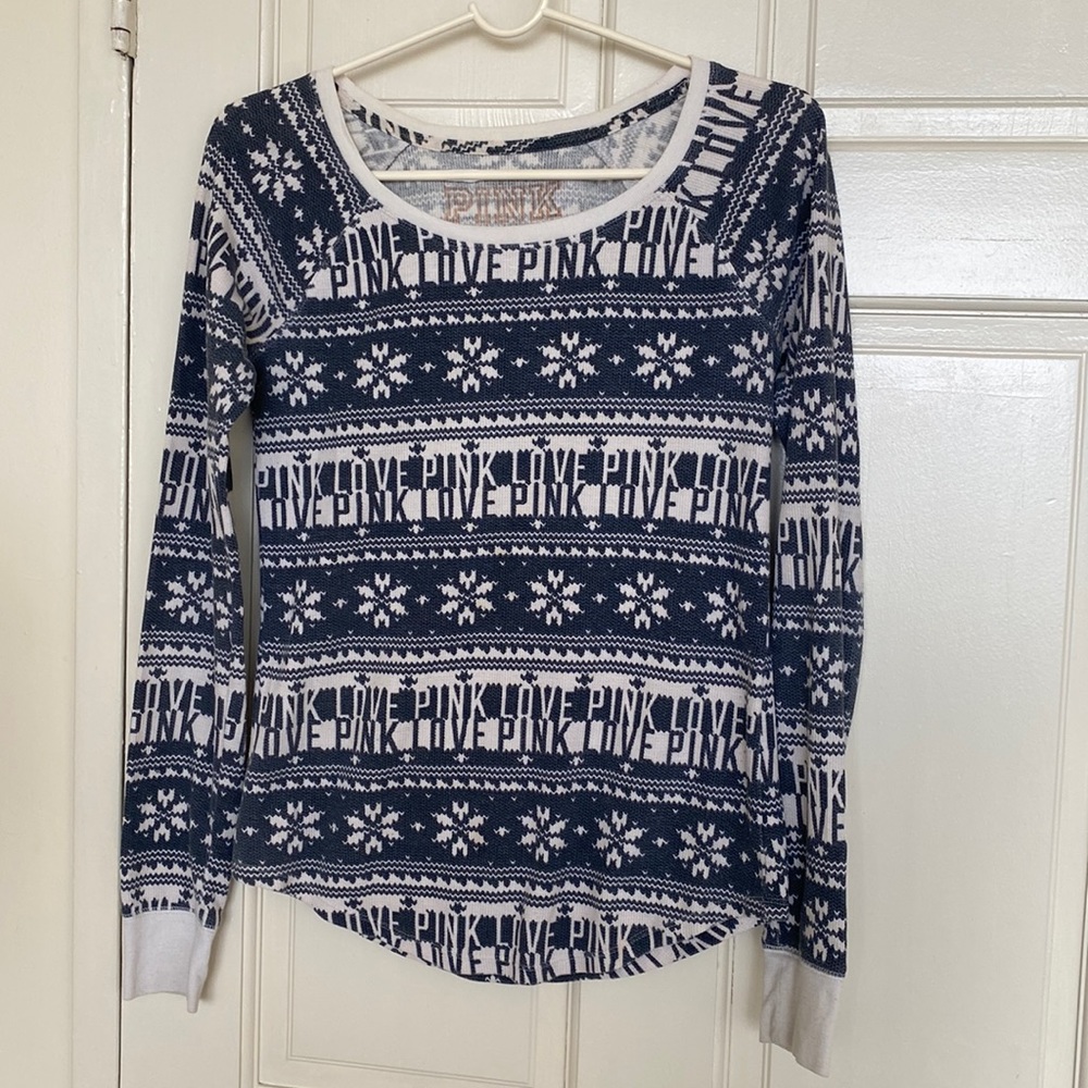 PINK Long Sleeve Christmas Long Sleeve top